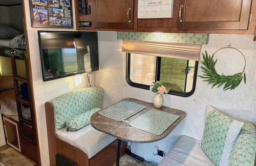 Camper close to beach with BBQ and Bicycles - Foto 3