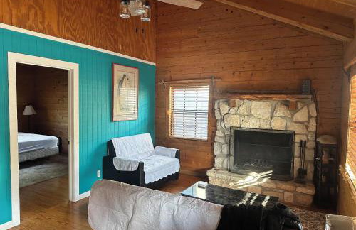 HoneyComb Hideouts Bearly BeeHavin cabin - Foto 3