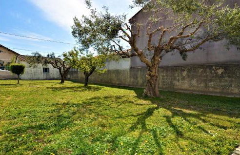 4 Bedroom Lovely Home In Bellegarde - Foto 17