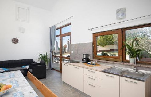 Three-Bedroom Holiday Home In Divsici - Foto 21