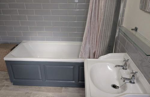 Charming 3-Bedroom House in Bristol with Garden - Perfect for Families - Foto 25