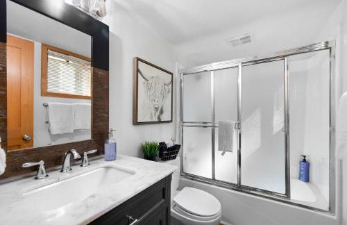 Black Butte Ranch Modern A-Frame Retreat, sleeps 8 - Foto 28