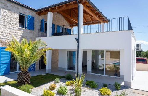 Villa Blue Moon for 9 persons near Porec with 42 m2 heated pool, wellness, kids playground & sea view - Foto 17