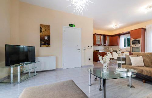 Greek Style Ground Floor Apartment & Pool - Foto 25