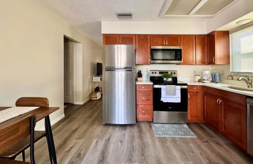 WiFi - Pet Friendly - Laundry - Short - Long Term - Foto 21