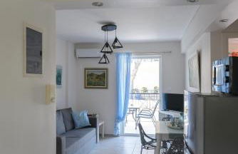 DM Apartment 2 - Only 4' from Rafina Port & 2' from the beach - Foto 20