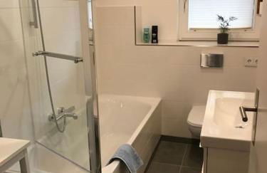 Wohnung Stadtmitte Würzburg, Küche, Balkon. - Foto 4