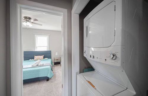 Delightful airy remodeled 1 1 Elsas - Photo 14