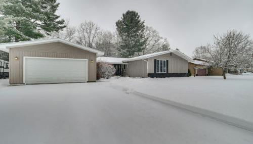 3 Mi to Dtwn Alpena Family Home with Yard! - Foto 3