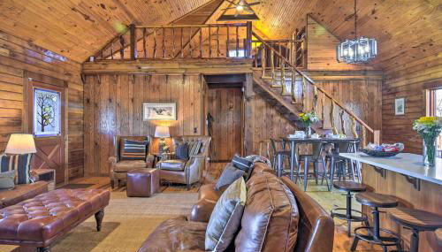 Luxe Cabin with Hot Tub on 5 Acres in Pearcy! - Photo 5