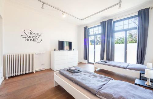 Monteurwohnung-in-Villa-8-Betten-WLAN-TV-Einbaukueche-Ahrensburg-Zentrum-Naehe-Hamburg-AGRP1201 - Photo 4