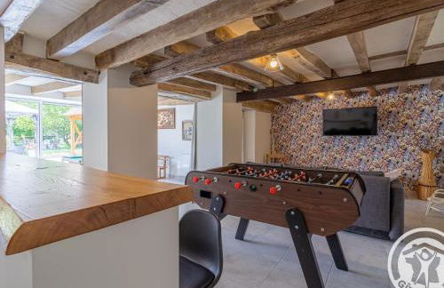 Gîte de groupe avec salle de jeux, jardin 4000m², proche forêt de Chandelais et Zoo de la Flèche - FR-1-622-56 - Photo 21