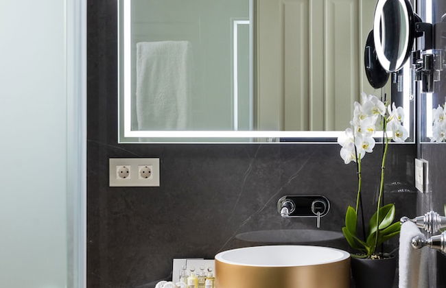 Casa de Triana Luxury Suites by Casa del Poeta - Photo 42