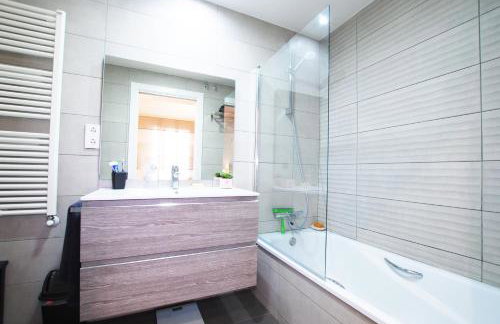 Cozy Home · Cozy Home · Nice apartment w/pool and private terrace - Photo 38