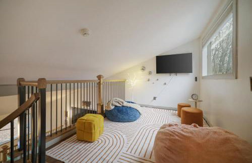 Luxurious Poconos Retreat - Hot Tub, Sauna, Games - Foto 43