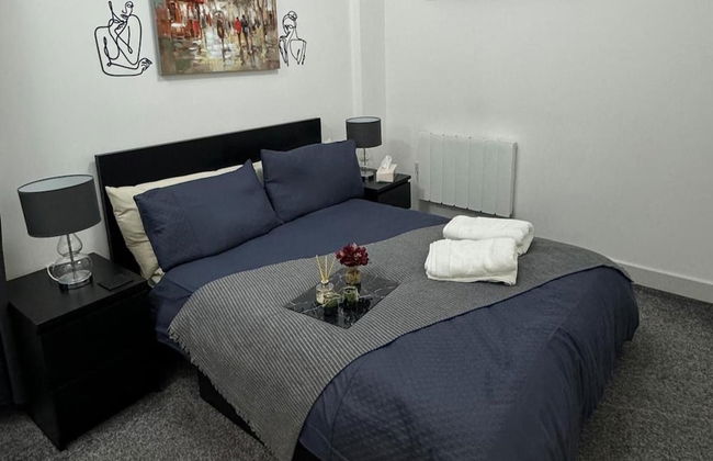 1 Bed-sleeps 4-town Centre-10 min to Ascot- Pets - Photo 1