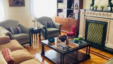 Amplio y Céntrico Piso Señorial - Foto 3