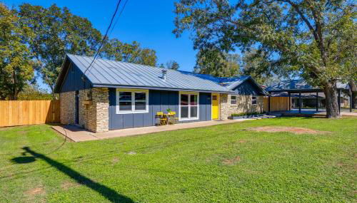 BBQ Ready and Fire Pit Chic Johnson City Home - Foto 2