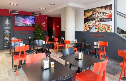 08028 Apartments - Photo 17