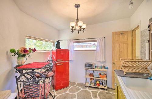 Quirky Santa Cruz Studio with Shared Courtyard! - Foto 12