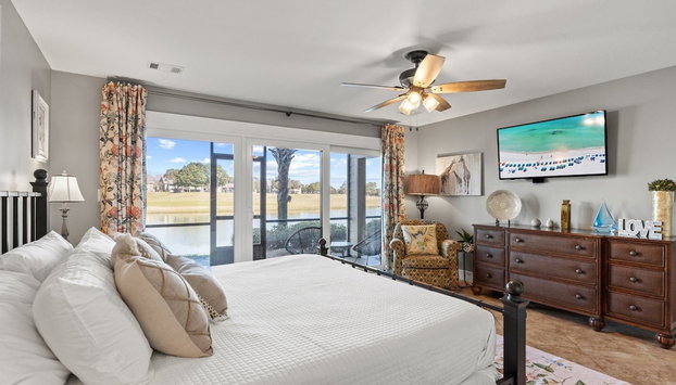 Chick and Dudes Beach Escape 2 Bedroom Condo by RedAwning - Foto 5, Habitación