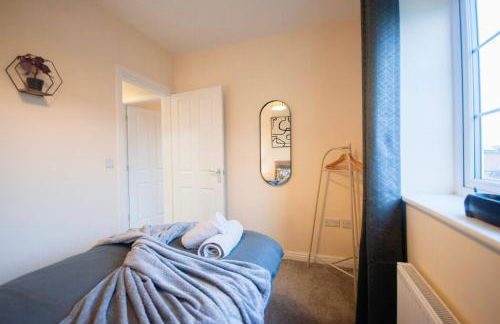 Luxe 3BR - 8 Min to Town Centre - Bradgate Park Leicester - Parking - Garden - Foto 28