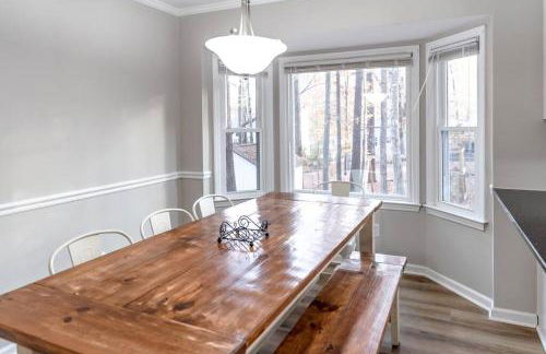 4BR Kid Friendly Fenced in Yard Playset - Foto 19