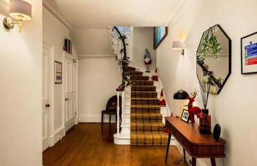 Rosebank House - 12 Guests, 6 Ensuite Bedrooms, EV point, Games Rooms, Wood Burner, Pet Friendly! - Photo 77