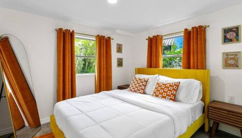 That 70’s Themed Apt Close to Coffee, Food + Shops - Foto 4