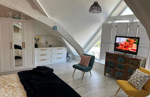 Beautiful, spacious 3 bed Brixham apartment - Photo 16