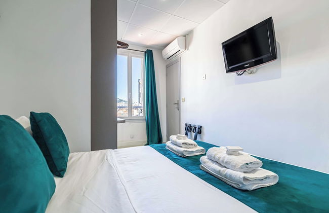 Hotel Avaton - Cosy Bedroom - Cannes Centre - Photo 3