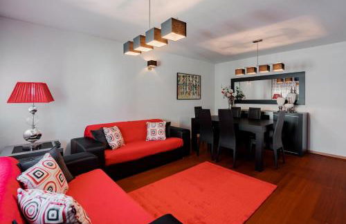 Fully Equipped 3 bed - Parking - Foto 12