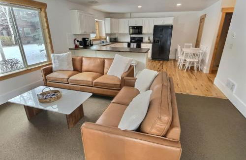 Large Modern Driggs Home with Game Room, Close to Targhee! - Foto 6