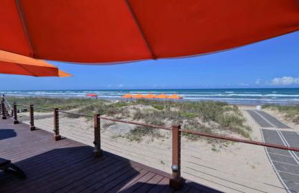 Upscale Modern Villa Private w Terrace in Bahia Mar Beachfront Resort, Heated Pool! - Photo 22