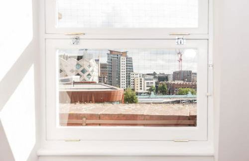 Shoppers Oasis - Heart of Leeds City Centre - Pass the Keys - Foto 4