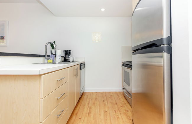 Boutique Apartments Convention Center - Photo 19