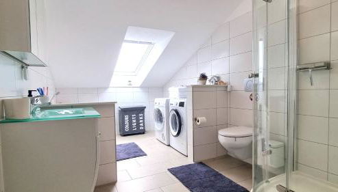 Beauty and Beast 24h-Check-in, 6 Pers, Klima, Massageliege - Foto 4