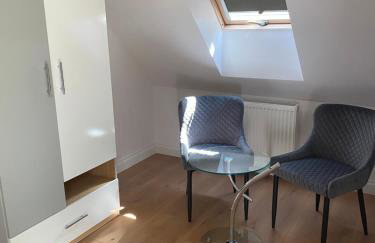 Caloroczny domek letniskowy ze stawem - Foto 35