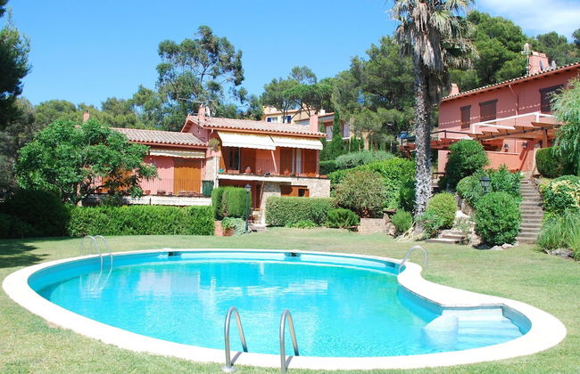 Nice House With Private Garden and Shared Pool in the Pleasant Llafranc - Photo 31