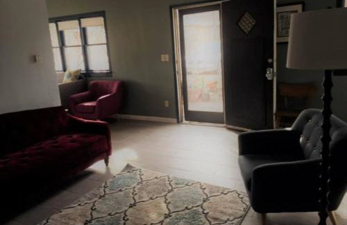 Expansive Ground Floor Pensione. - Foto 9