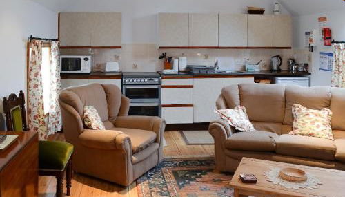 Stable Cottage - Photo 1