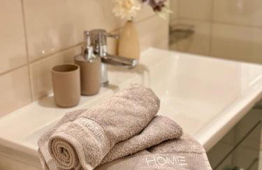 Stylish studio apartment with beautiful terrace near Audi - Photo 8