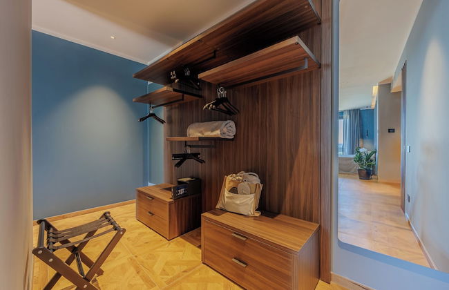 Hotel DeVille - Photo 42