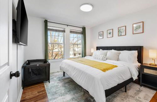 NYC 20min, Sleeps 10, Free Parking, Patio - Foto 35