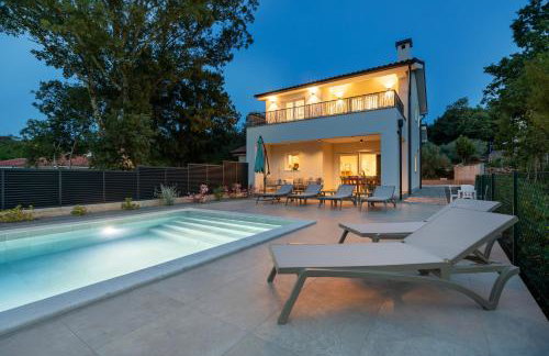 Villa Hidden with heated pool - Foto 1