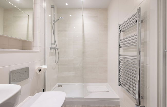 Birmingham Centre by Charles Hope - Foto 23