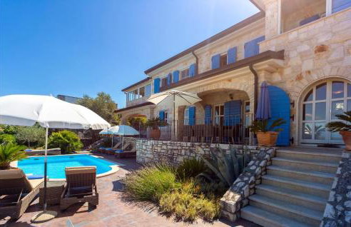 Stunning Home In Malinska With Wifi - Photo 11