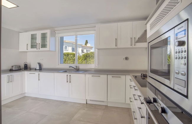 Elegant Villa Retreat - Foto 19