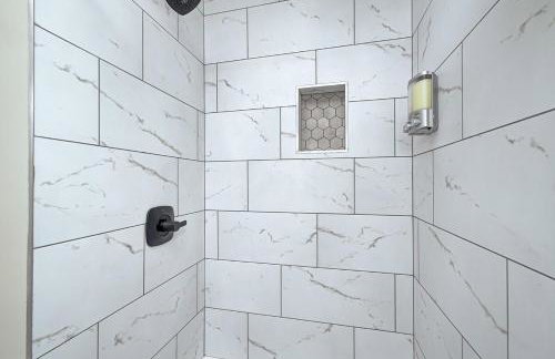 Spacious home away from home! Hot tub! - Photo 62