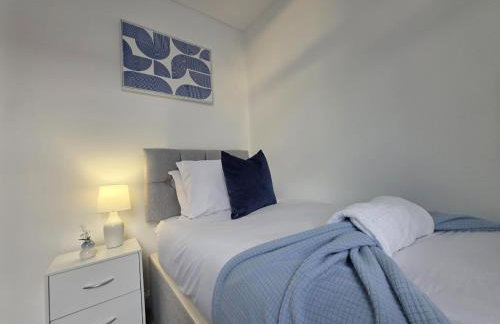 Anfield 4 min walk Sleeps 7 4BR 5Bed 3Bathrooms - Photo 8